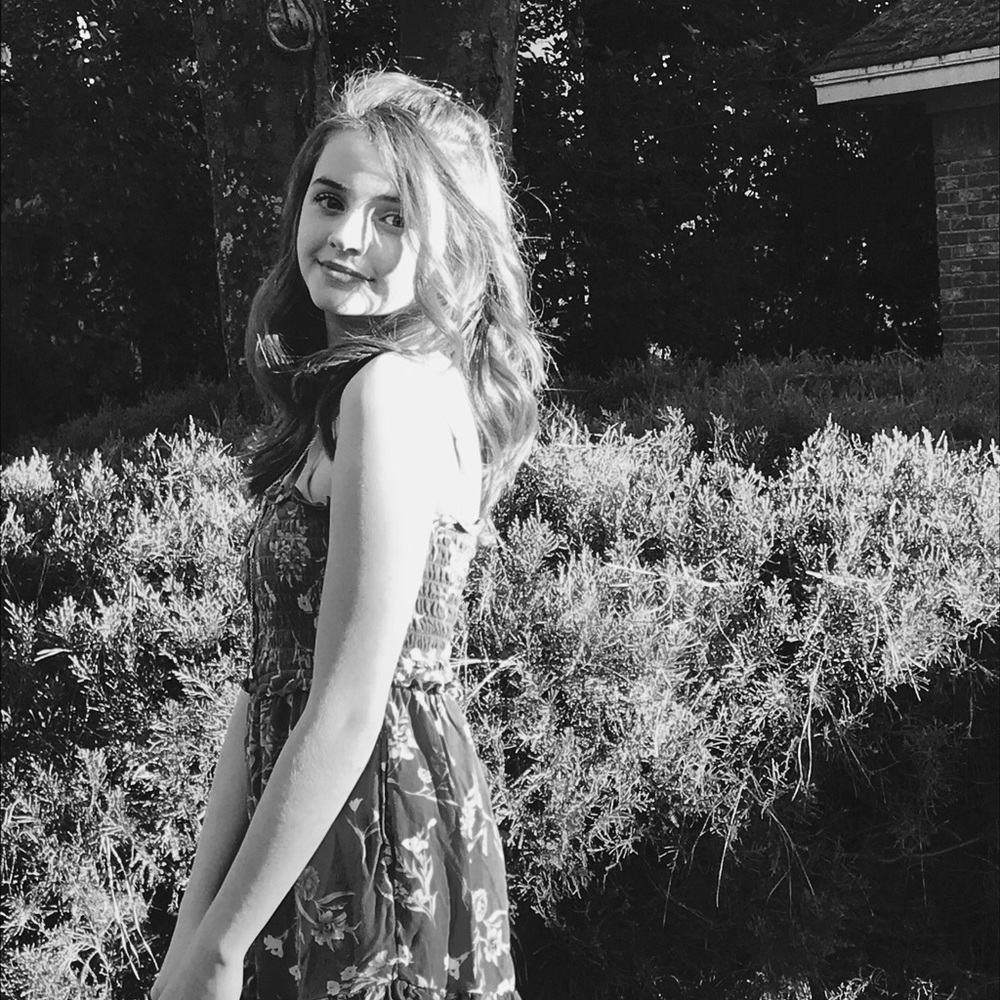 Meet your Posher, Alyssa